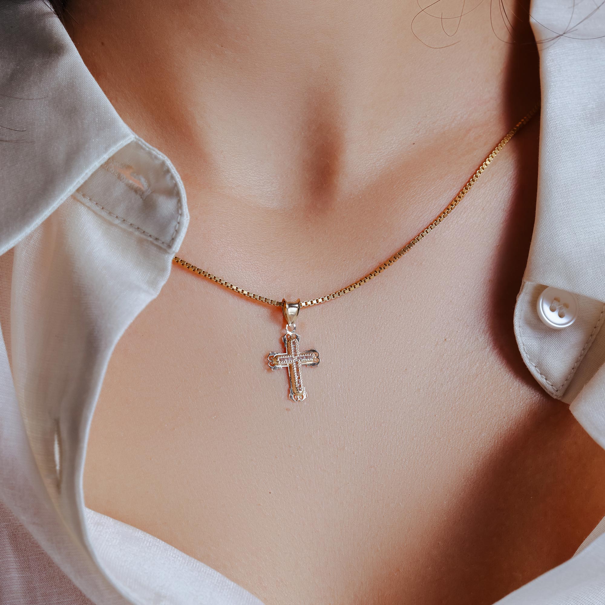 14P00070 - 14 Karat Yellow Gold Cross Bordered Cross Clear CZ Pendant